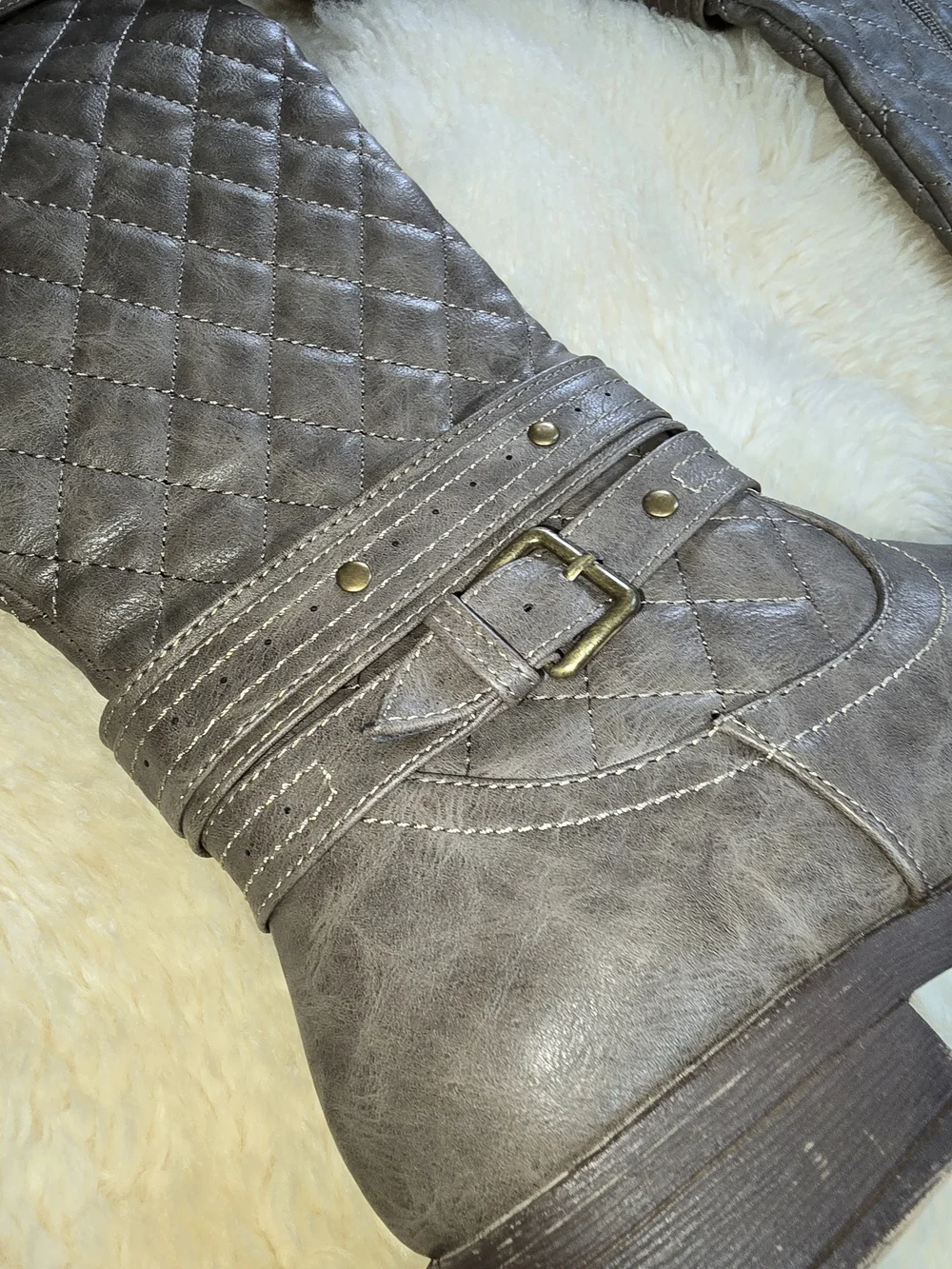 Womens Size 7 Fall JustFab Quilted Over-the-Knee Riding Boots in Taupe